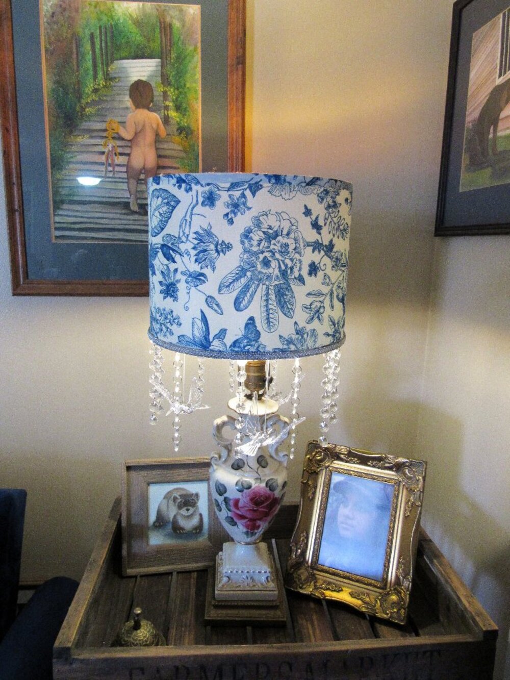 UNIQUE BEAUTIFUL TOILE LAMP SHADE WITH 3 BIRDS + FAUX CRYSTAL HANGING FRINGE